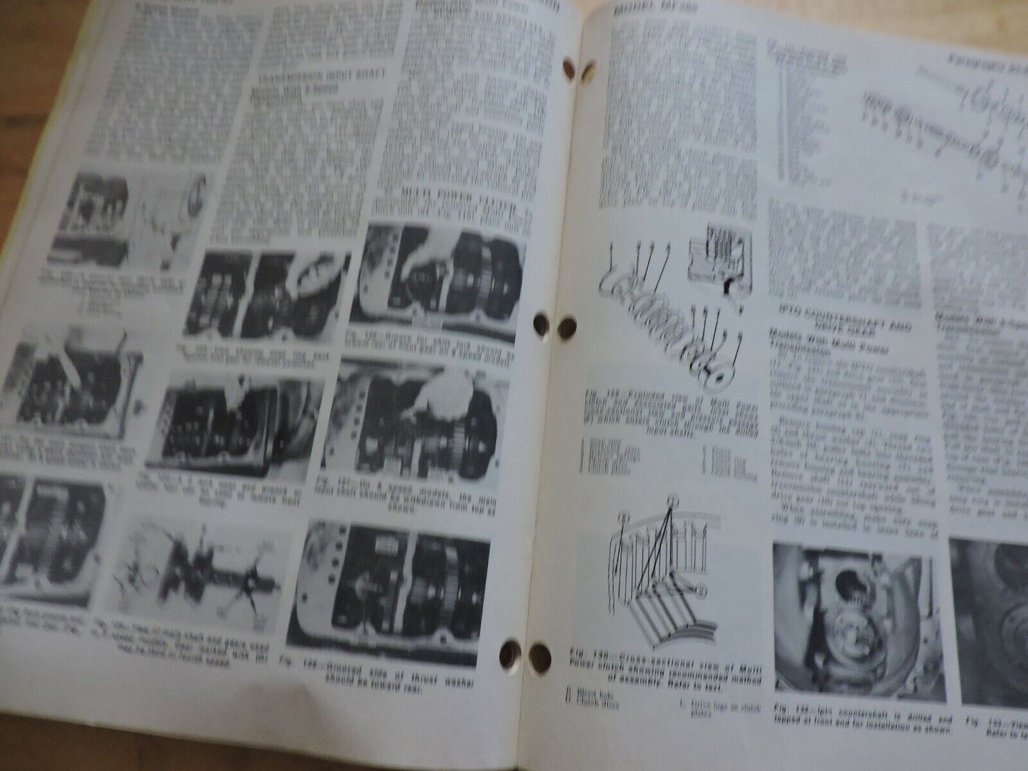 MASSEY-FERGUSON SHOP MANUAL: MODEL MF285: MANUAL # MF-36 1977