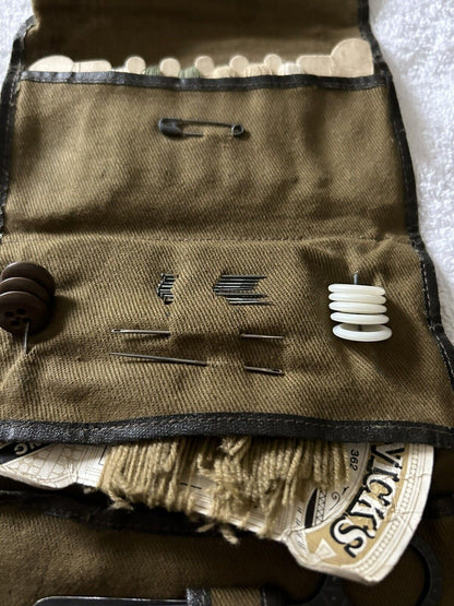 VINTAGE BOY SCOUT SEWING KIT