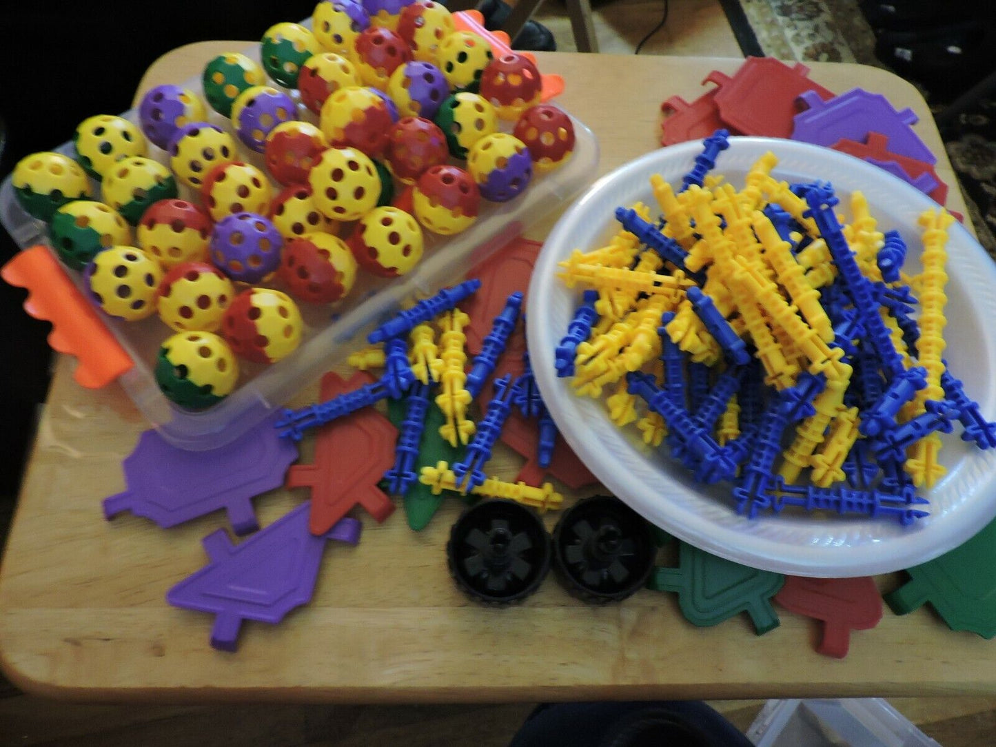 STEM EDUCATIONAL BUILDING SE--IQ BUILDER  147 PIECES