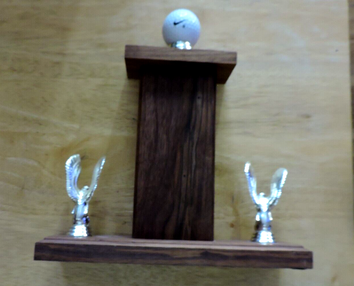VINTAGE  GOLF WOODEN TROPHY     11 1x10x3  INCHES--FUMC PUTT PUTT GOLF 1ST PLACE