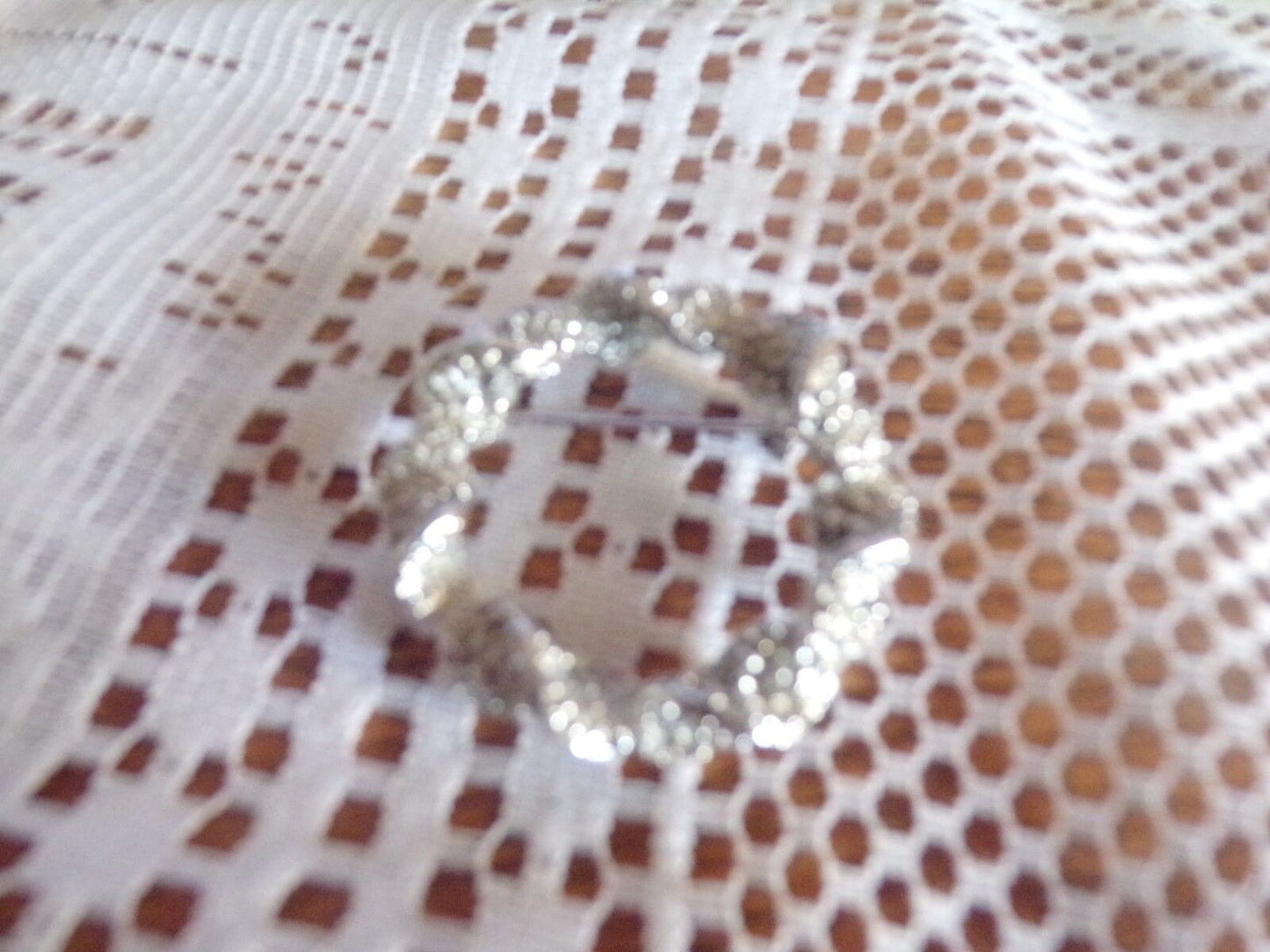 Christmas Wreath Brooch-Silver Colored/Beautiful