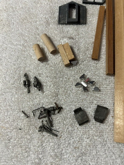 SILVER SIDES HO PASSENGER KIT:68' NYC BAGGAGE COUCH--JC MODELS