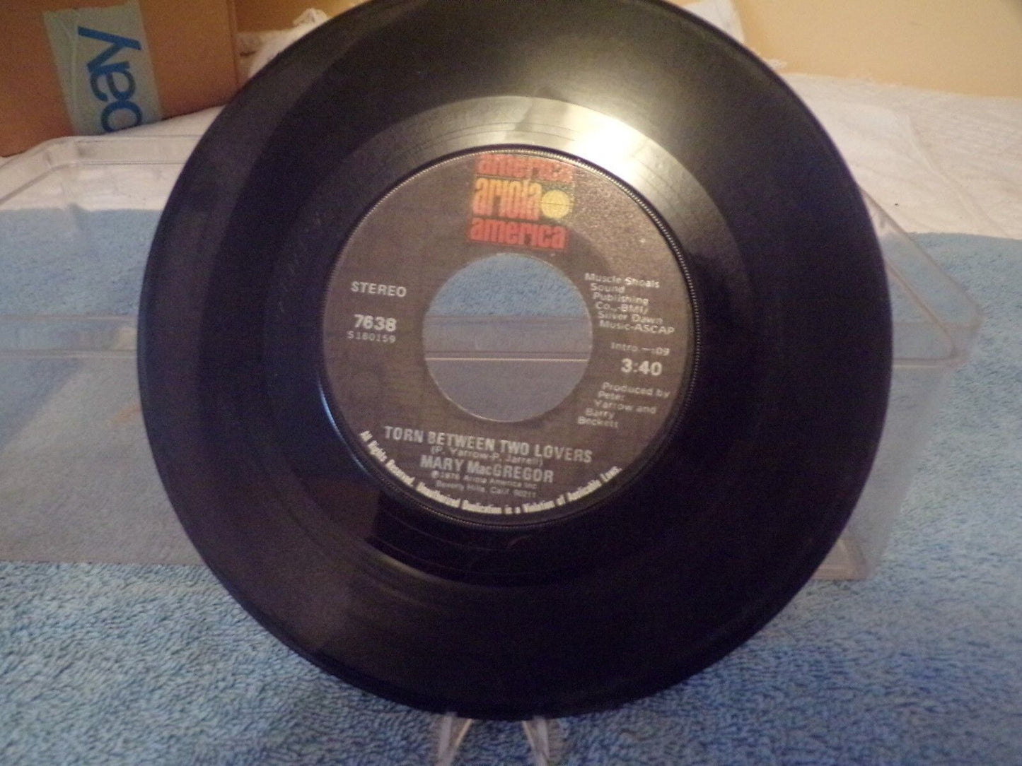 Record: "I just Want to Love You" / "Torn Between Two Lovers" by Mary MacGregor