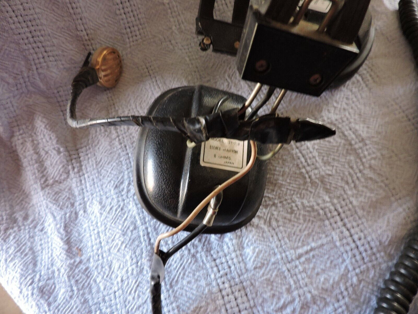 MIDLAND AVIATION HEAD SET--SELLING FOR PARTS