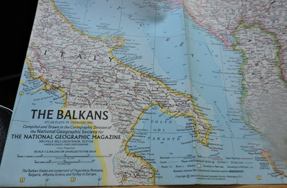 NATIONAL GEORGRAPHIC MAP OF THE BALKANS  1962
