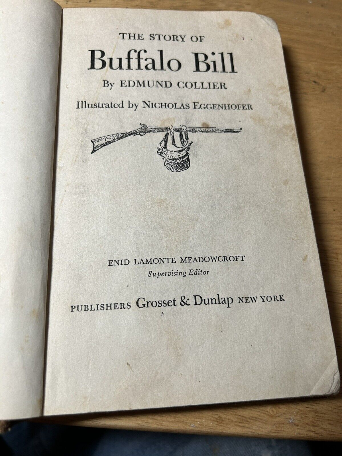THE STORY OF BUFFALO BILL BY EDMUND COLLIER  1952