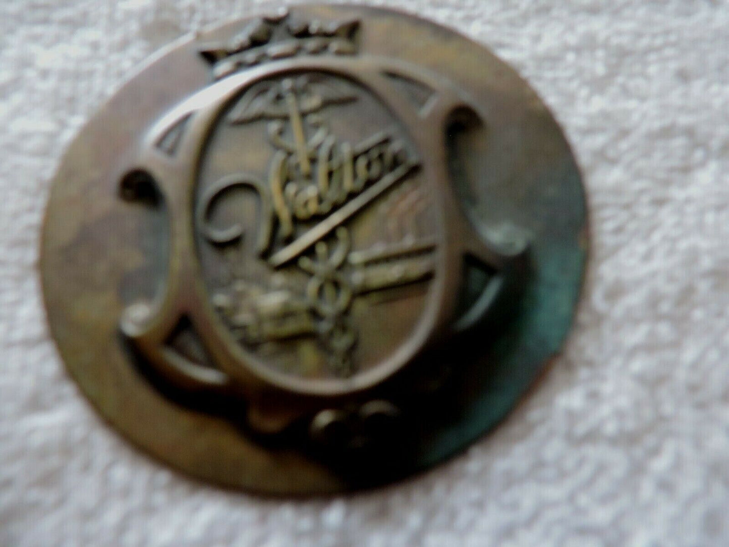 WALTON MEDICAL  CREST BRASS DISC 2.5 INCH ROUND