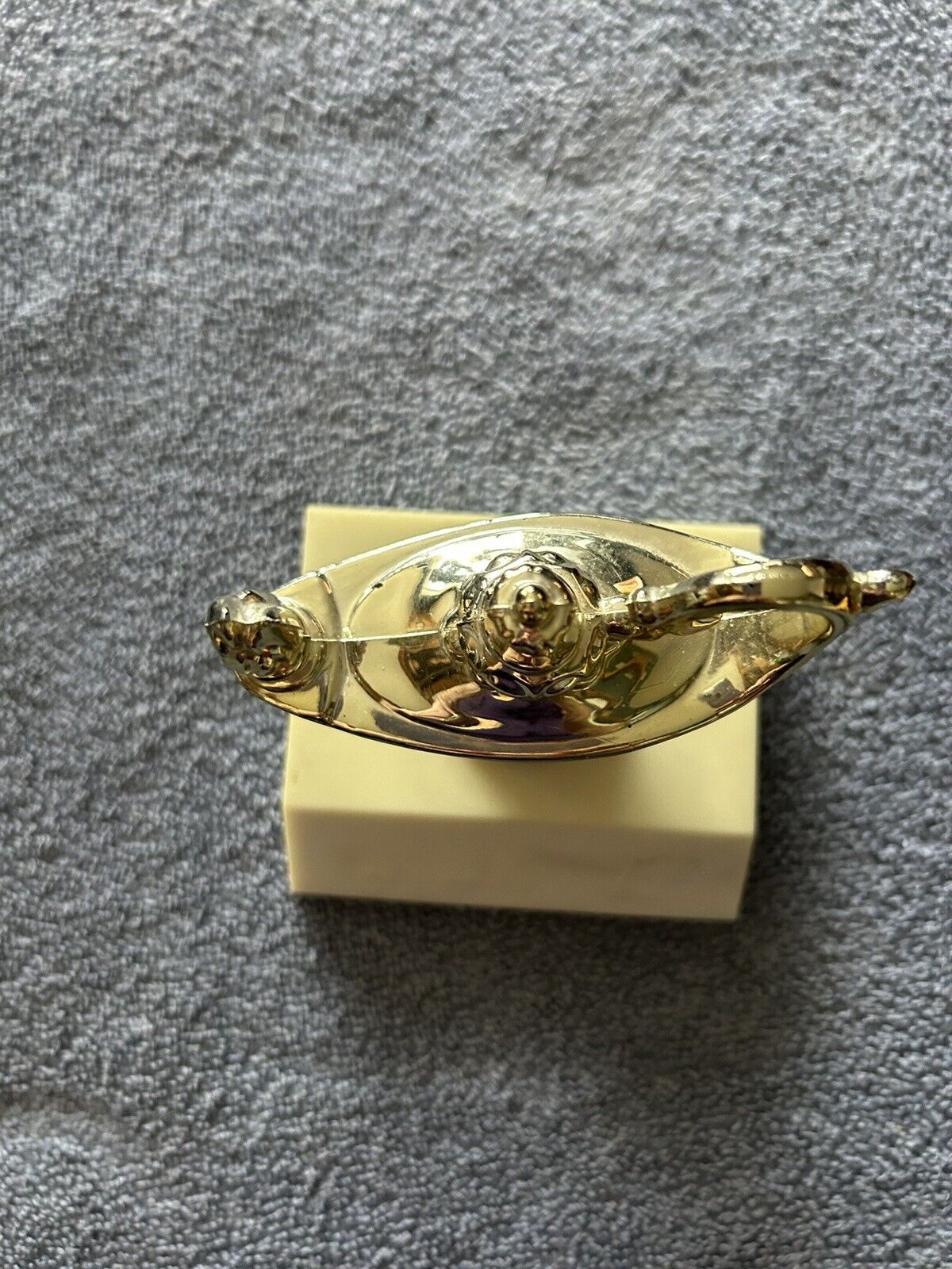 TROPHY:  " ALADDINS LAMP" 0 4 .25 X 3.5 X 3 INCHES