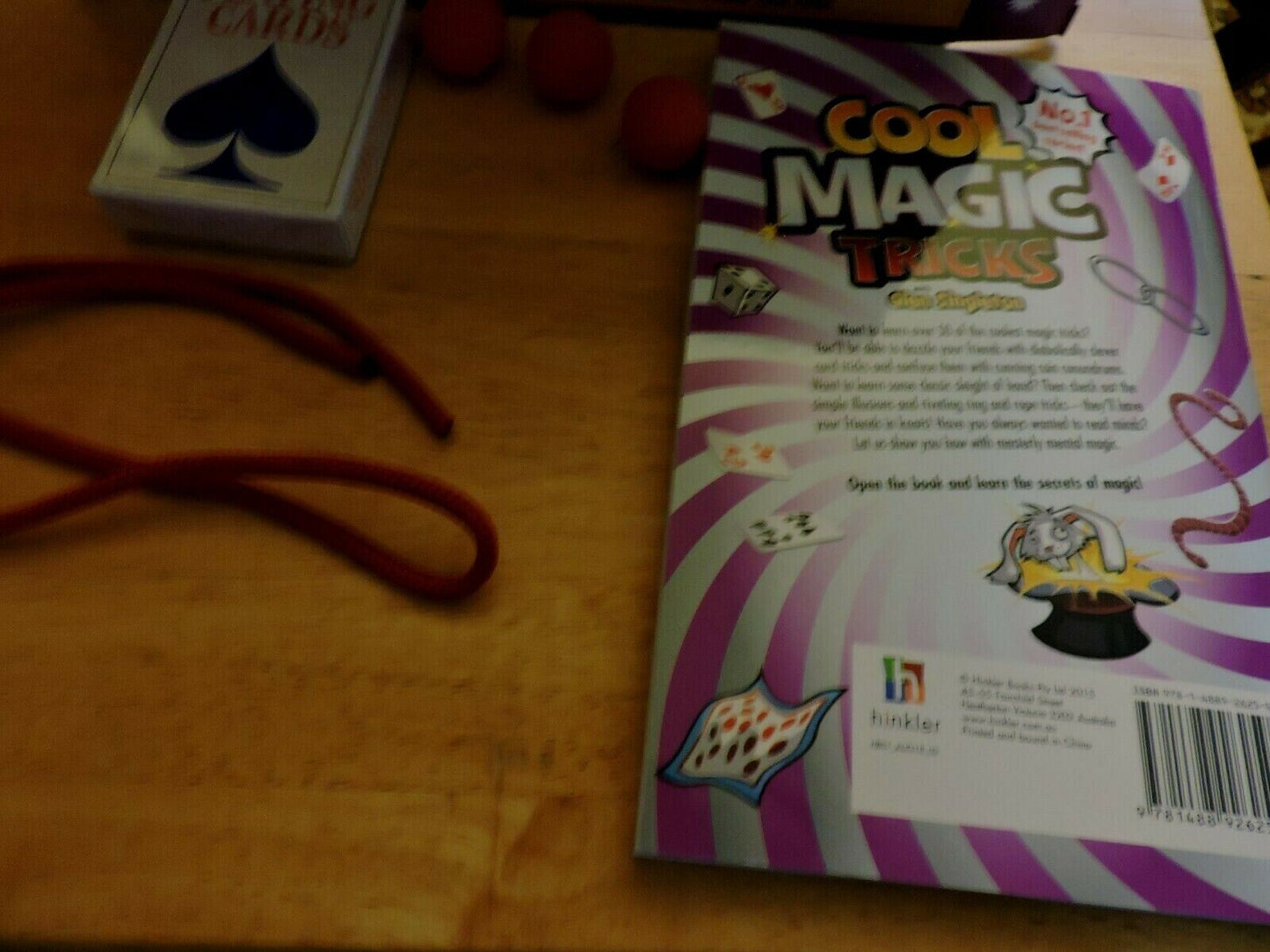 COOL MAGIC TRICKS NEW--CARDS, ROPE, 3 FOAM  BALLS, BOOK  OF COOL MAGIC TRICKS