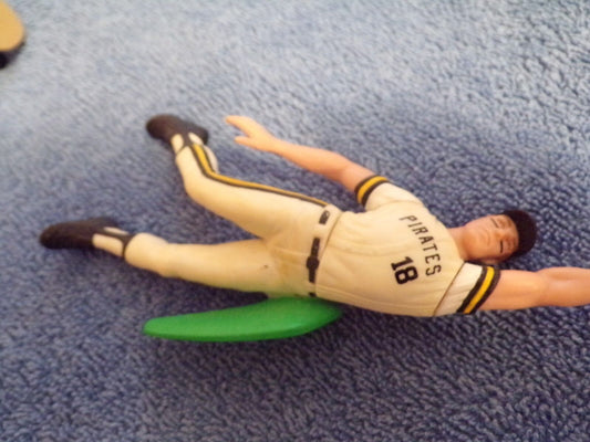 Lot of 4 Baseball Player Minifigures: Pirates, Yankees, Minnesota, Blue Jays
