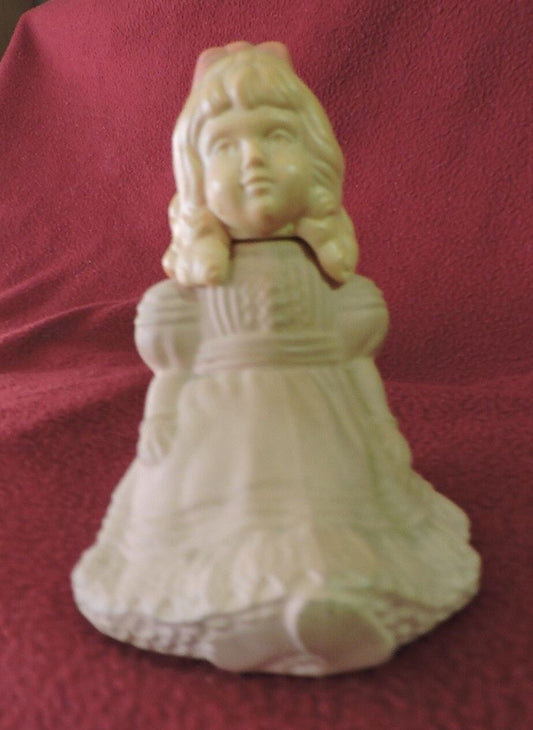 AVON PRECIOUS PRISCILLA SWEET HONESTY PERFUME BOTTLE DECANTER 3OZ