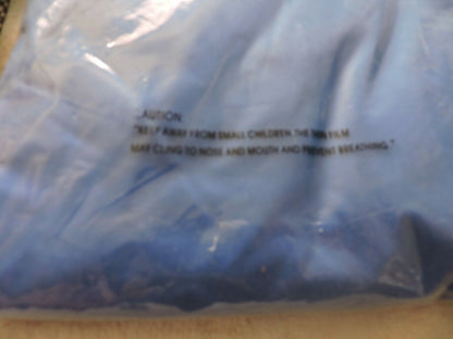 COLEMAN  ADULT PONCHO 50X80 INCHES NEW