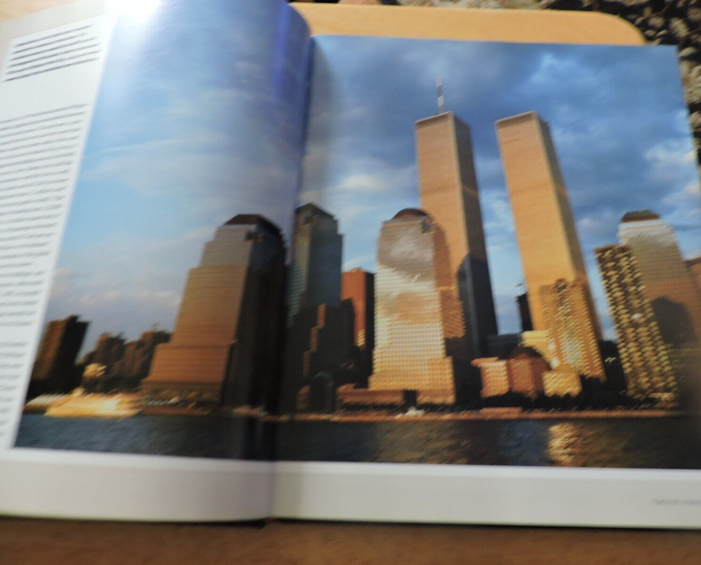 One Nation : America Remembers September 11, 2001 by Life Magazine Editors...