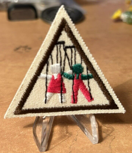 Official Girl Scout Brownies PUPPET SHOW Badge Patch