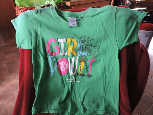 GIRL POWER---GIRLS SCOUTS  OF KANSAS T-SHIRT-SIZE SMALL