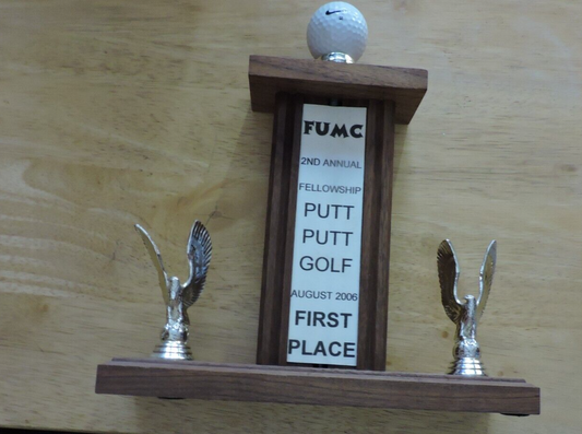 VINTAGE  GOLF WOODEN TROPHY     11 1x10x3  INCHES--FUMC PUTT PUTT GOLF 1ST PLACE