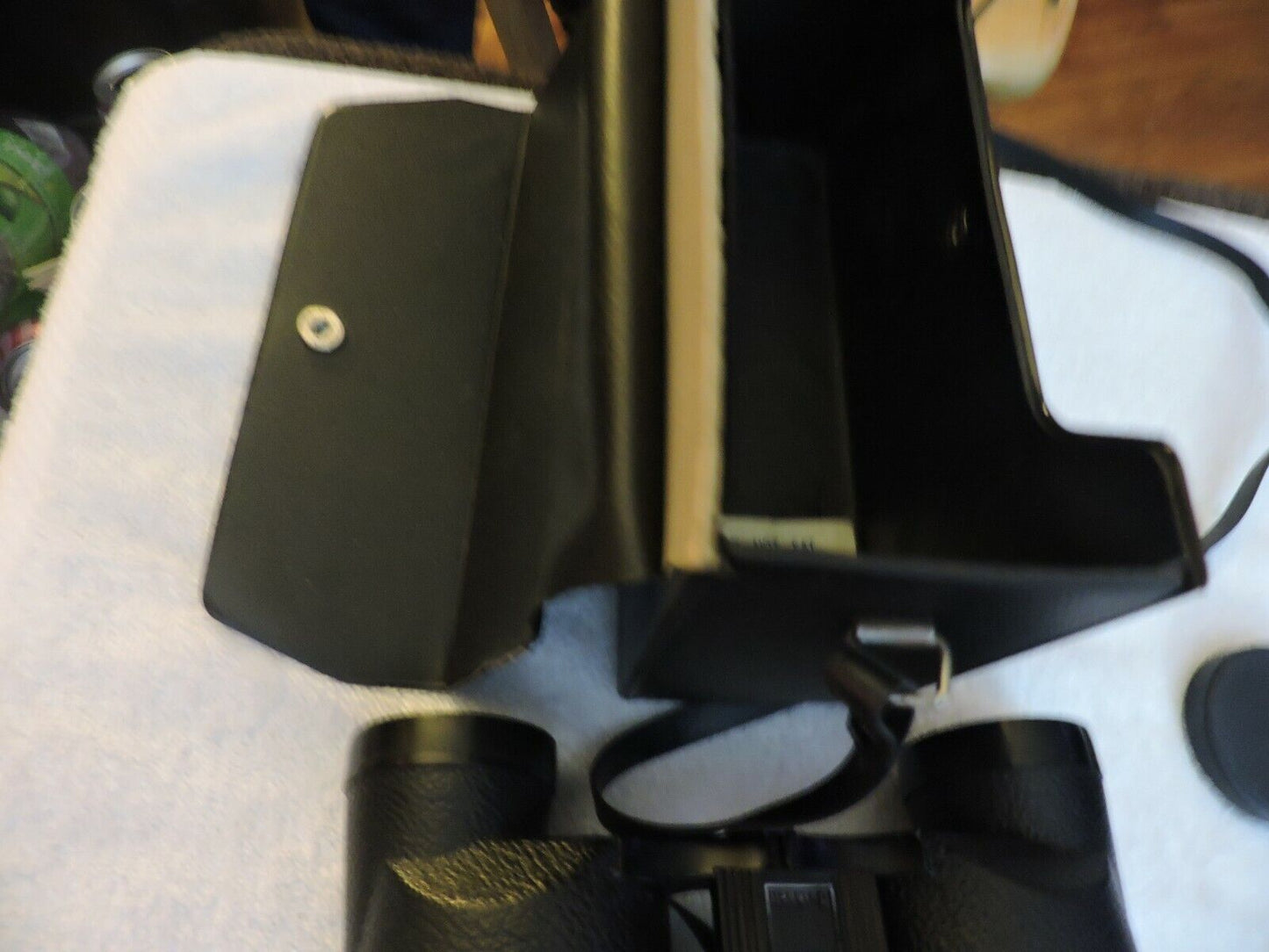 BUSHNELL BINOCULARS SPORTSVIEW WITH CASE  7 X 35