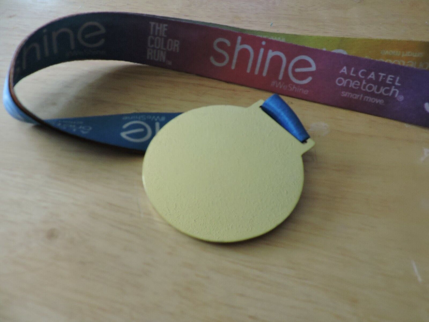 HE COLOR RUN 2015   2.5 INCHES " ALCATEL ONE TOUCH /SHINE RIBBON"