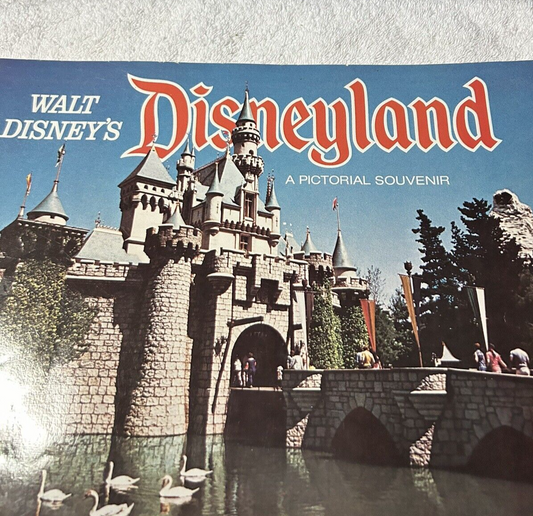 WALT DISNEY'S DISNEYLAND A PICTORIAL SOUVENIR 1975