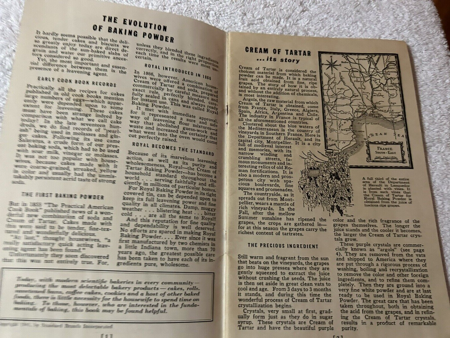 A GUIDE TO ROYAL SUCCESS IN BAKING--ROYAL BAKING POWDER  1941