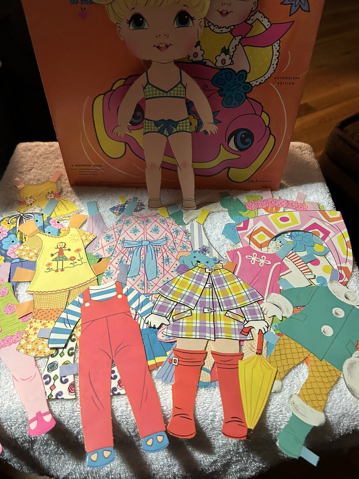WHITMAN BABY GO BYE BYE PAPER DOLL AND CLOTHES ( BUGGY NOT INCLUDED) 1971