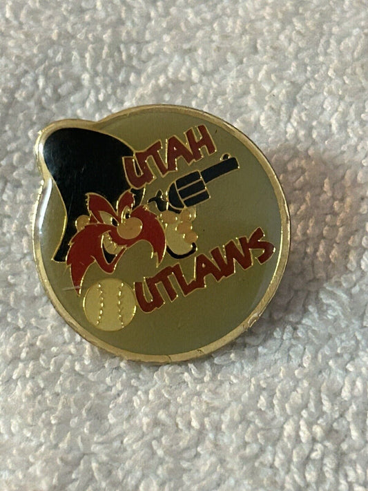 SOFTBALL PIN:  UTAH OUTLAWS ( APPROXIMATELY 1 INCH ROUND)