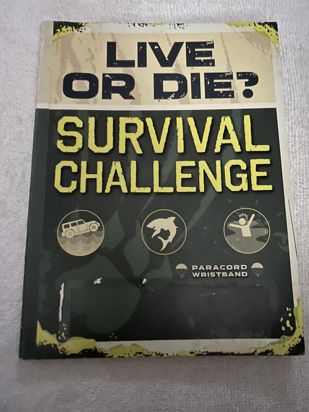 LIVE OR DIE? SURVIVAL CHALLENGE   BEEKER & MAYER