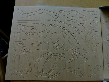 IQ ASSEMBLING PRODUCTS SERIES:  SPINOSAURUS--WOODEN PUZZLE