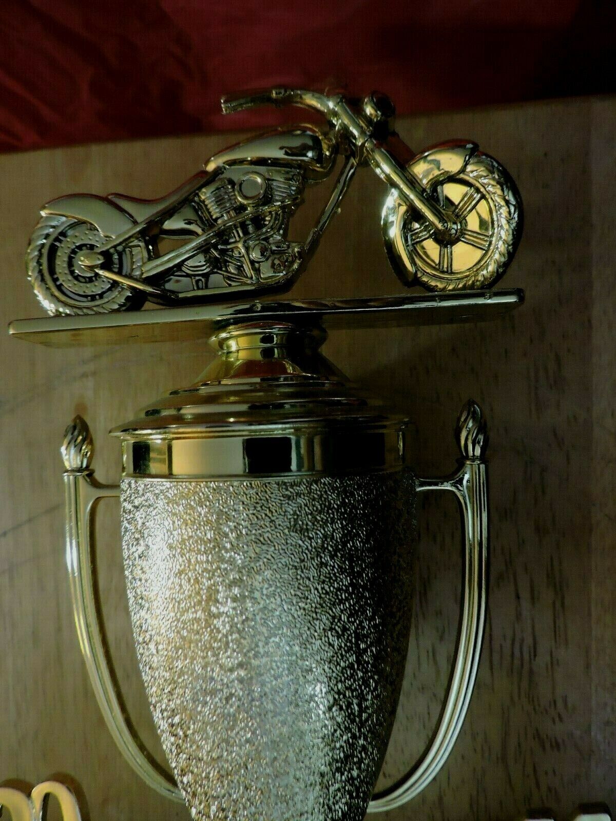 HARLEY CRUISER MILD CUSTOM 4TH PLACE TROPHY  2011