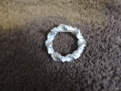 Christmas Wreath Brooch-Silver Colored/Beautiful