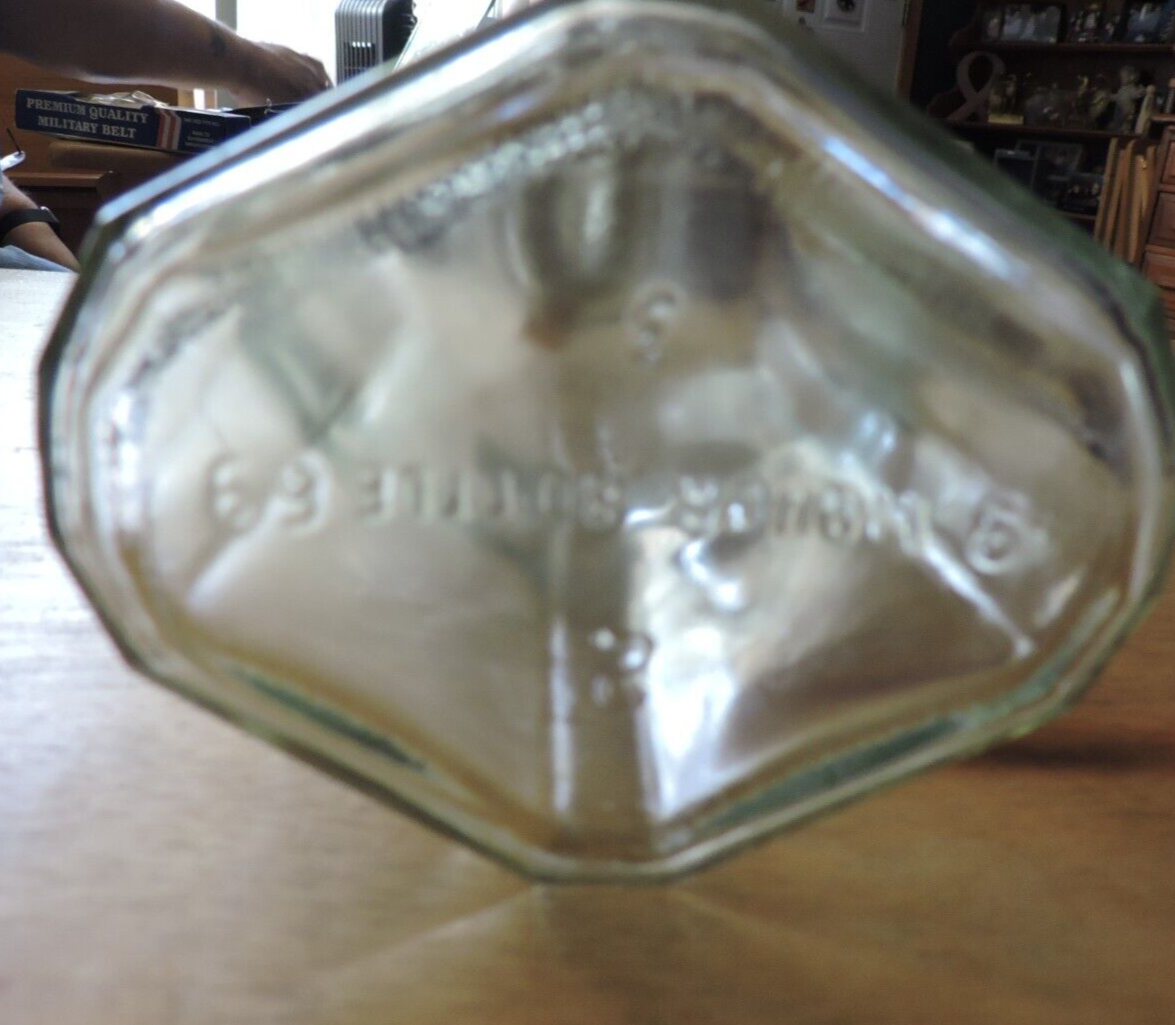 I.W.HARPER KENTUCKY STRAIGHT BOURBON WHISKEY DECANTUER