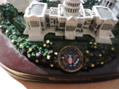 WASHINGTON D C  LANDMARKS CERAMIC TABLE DECORATION  9X75X4 INCHES