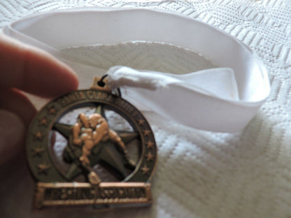 SANTA CLARE VALLEY WRESTLING ASSOCIATIONS  MEDAL WITH WHITE RIBBON
