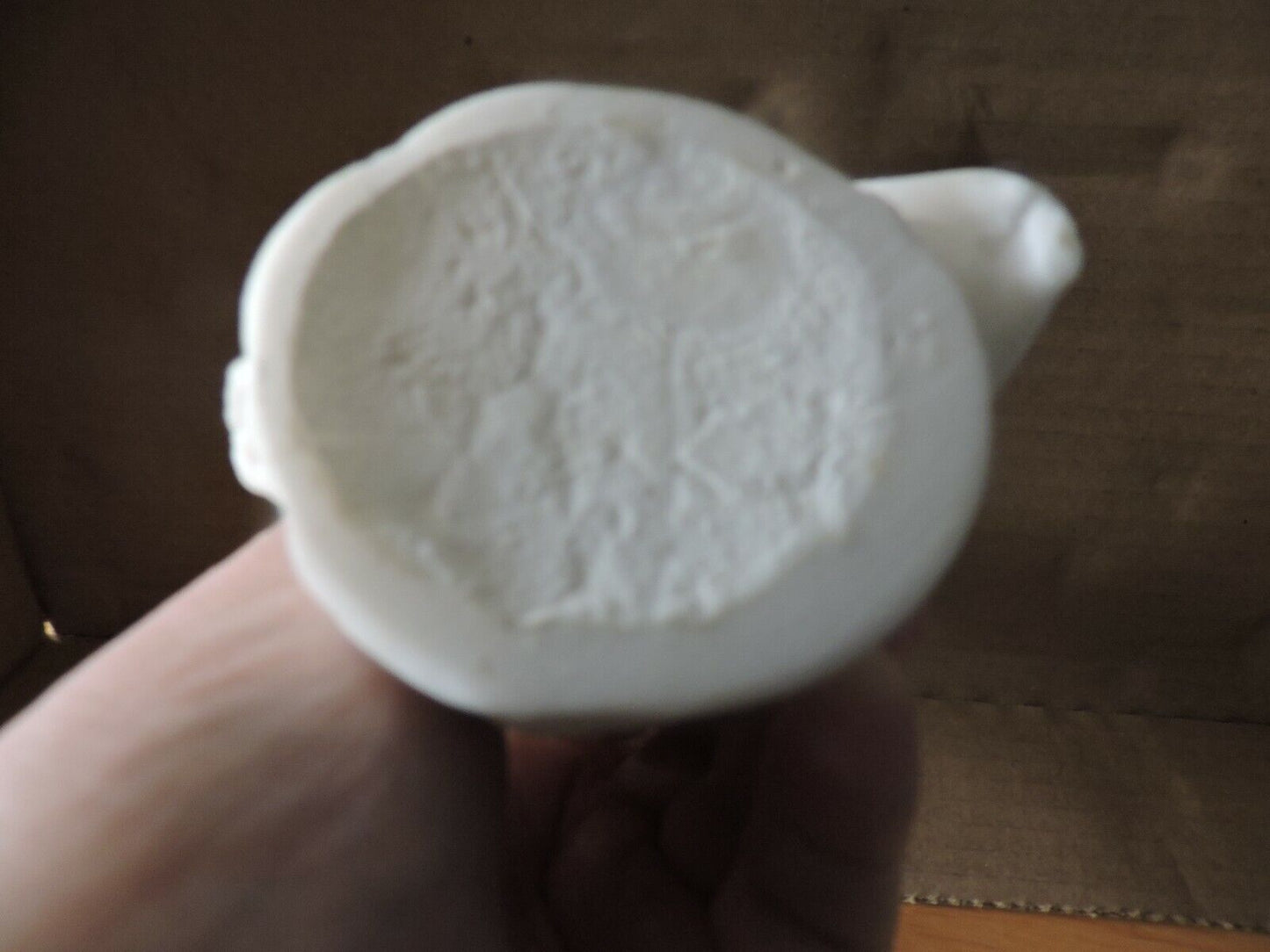ALABASTER HORNED OWL MADE IN ITALY  5 INCHES TALL