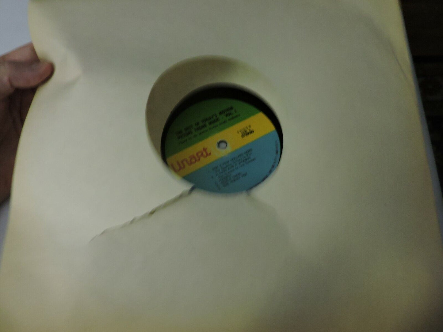 VOLUME 1 THE BEST OF TODAY'S MOTIONPICTURE THEME MUSIC RECORD