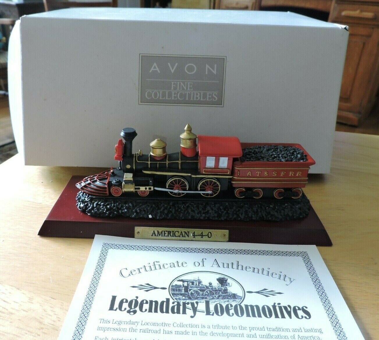 AVON FINE COLLECTIBLE--AMERICAN 4-4-0  LOCOMOTIVE  AND COAL CAR