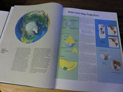 RAND McNALLY UNIVERSAL WORLD ATLAS