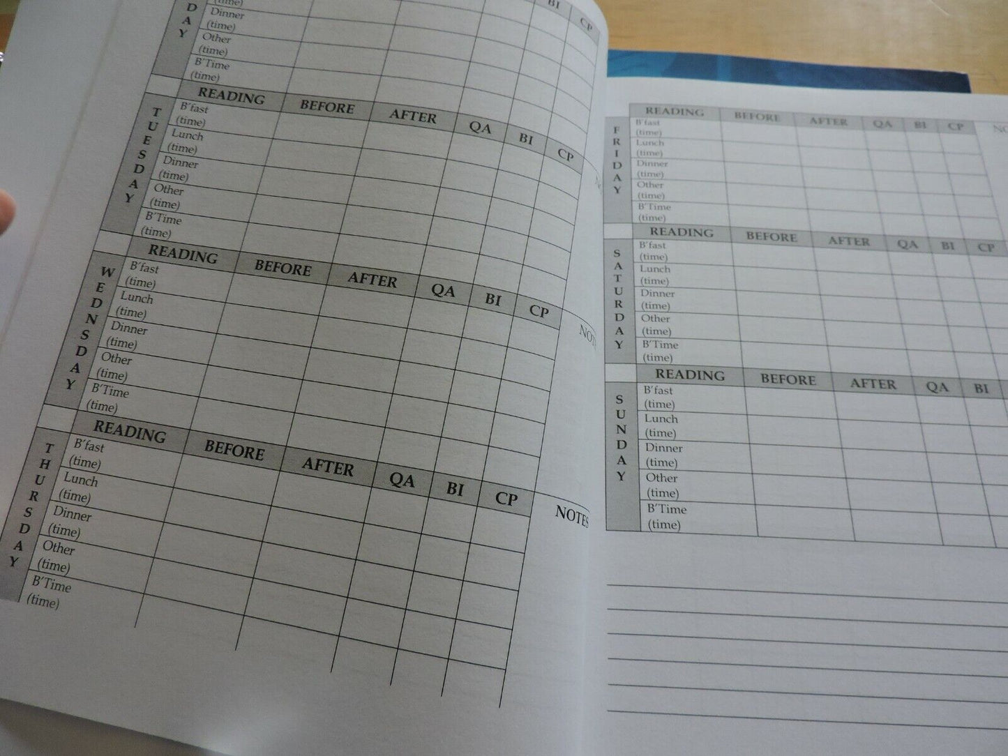BLOOD SUGAR MOITORING DIARY BOOK