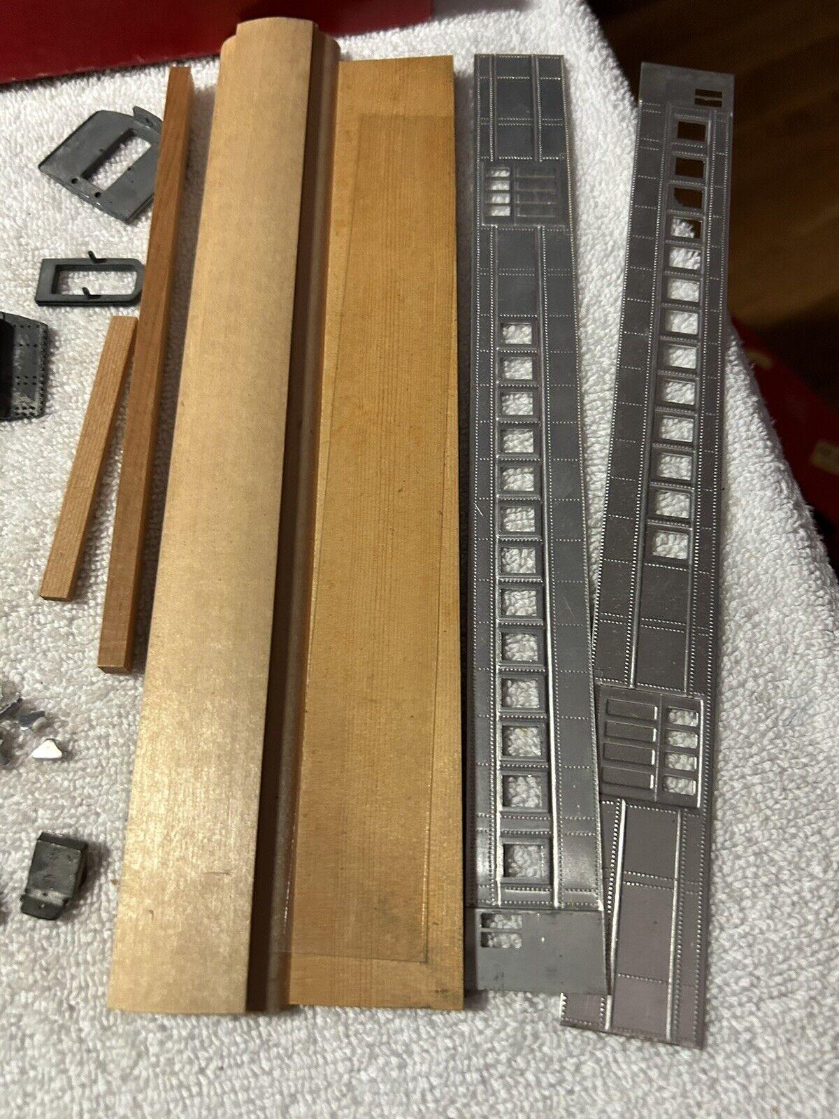 SILVER SIDES HO PASSENGER KIT:68' NYC BAGGAGE COUCH--JC MODELS