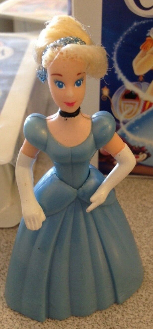 WALT DISNEY - CINDERELLA FIGURINE-HAPPY MEAL COLLECTABLES