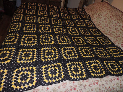 Hand Made Crocheted Coverlet â€œMade With loveâ€. NEW