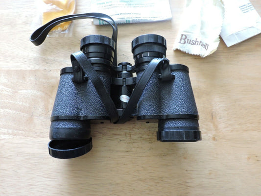 Bushnell Brand--SPORTVIEW-- Binocular And Case 7X35