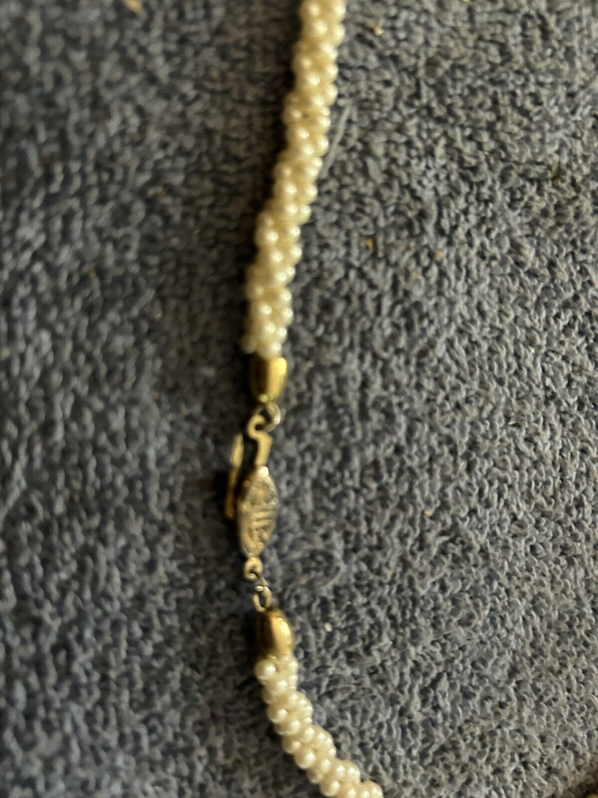 18 INCH (end to end) SMALL WHITE BEADS NECKLACE