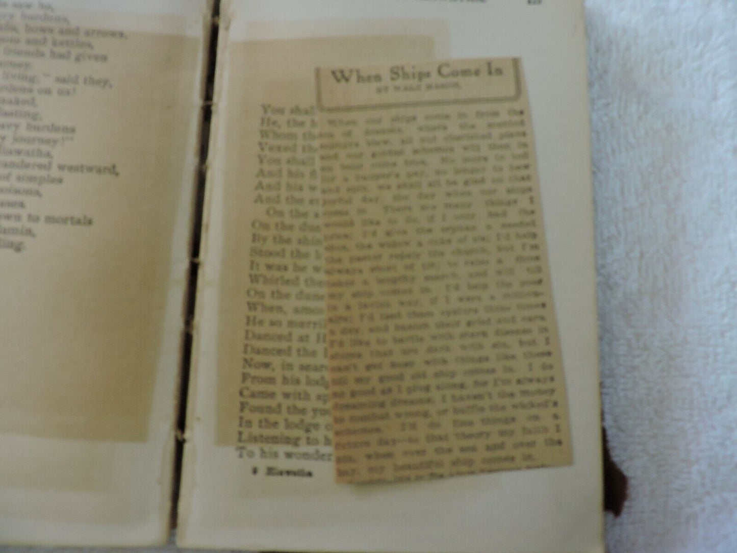 VINTAGE 1900'S "THE SONG OF HIAWATHA" BY HENRY WADSWORTH LONGFELLOW