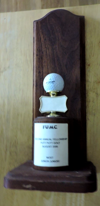 VINTAGE HANDMADE GOLF WOODEN TROPHY 16X6.5X5 INCHES