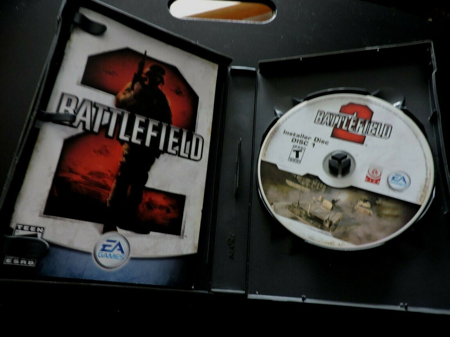 BATTLEFIELD 2:   3 DISC GAME--2005--PC GAME--RATED T (TEEN)