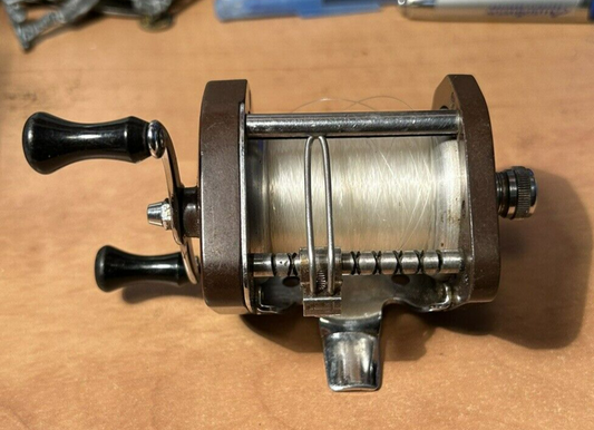Vintage JC Higgins model 47b Fishing Reel (brown) Excellent Condition