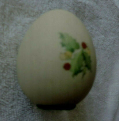 WOMACK DECORATIVE EGG---SLEIGH SCENE   USA