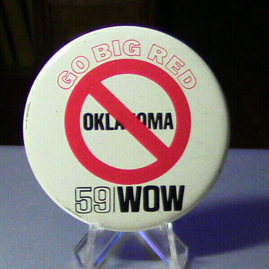 GO BIG RED 59 WOW-1981 Sports Pin (81 schedule on back of pin)