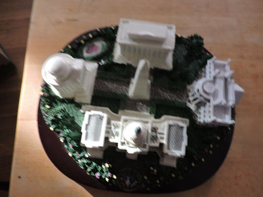 WASHINGTON D C  LANDMARKS CERAMIC TABLE DECORATION  9X75X4 INCHES
